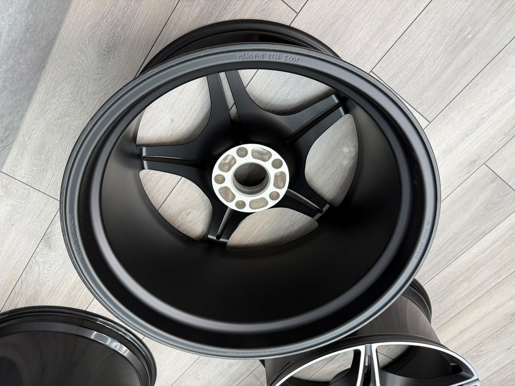 ASTON MARTIN SPEEDSTER 2022+ 21" WHEELS BLACK/ MACHINED MY6Y-1007