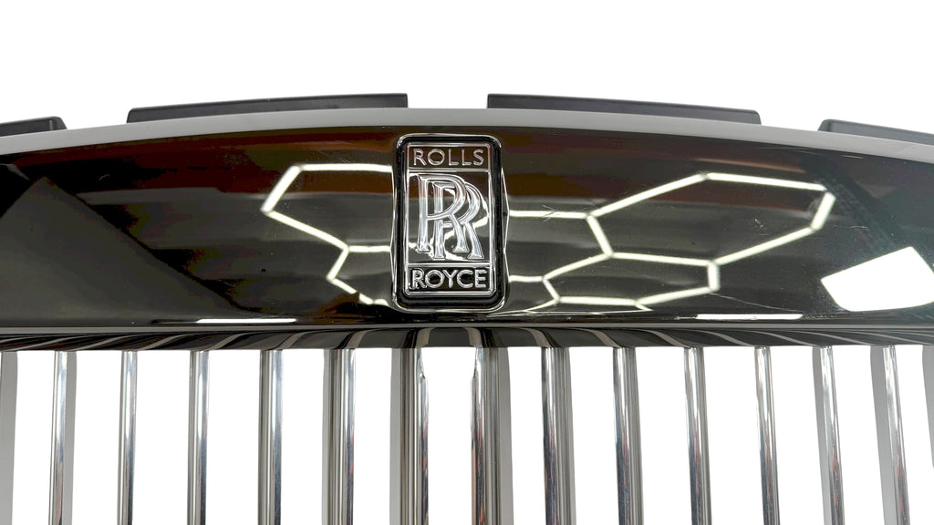 ROLL ROYCE CULLINAN BLACK BADGE FRONT RADIATOR GRILL 51135A017D2 (P2)
