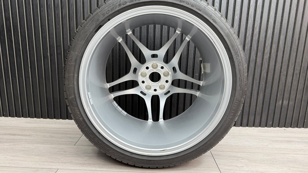 MCLAREN 720S 5 TWIN-SPOKE 19'' REAR WHEEL WITH PIRELLI P ZERO TYRE 14B0376CP