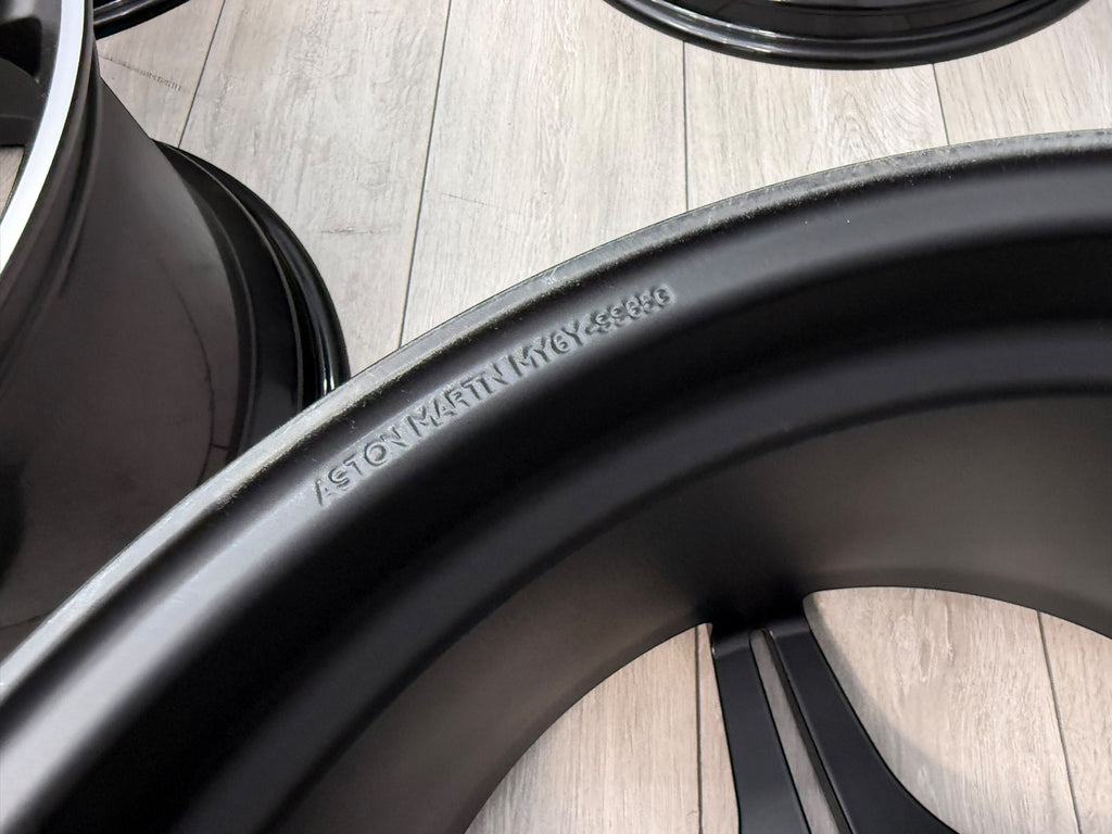 ASTON MARTIN SPEEDSTER 2022+ 21" WHEELS BLACK/ MACHINED MY6Y-1007