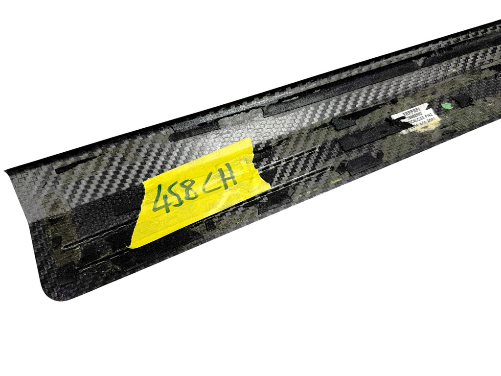 FERRARI 458 CARBON ENTRANCE SILLS KICK PLATE - LH 85982500