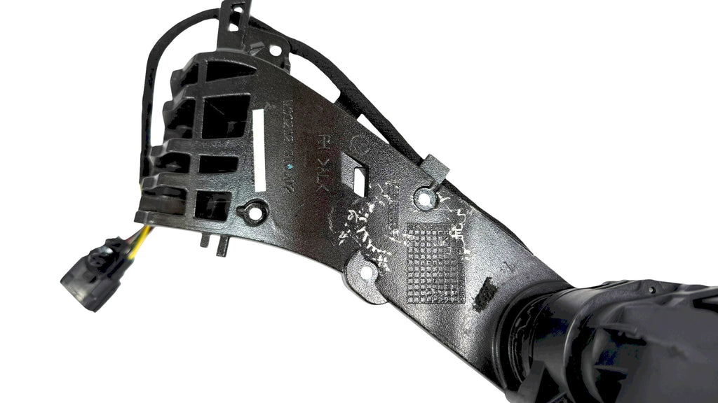 MCLAREN MP4/ 650S/ 675LT RIGHT DOOR MIRROR ARM WITH MOTOR  11A8114CP