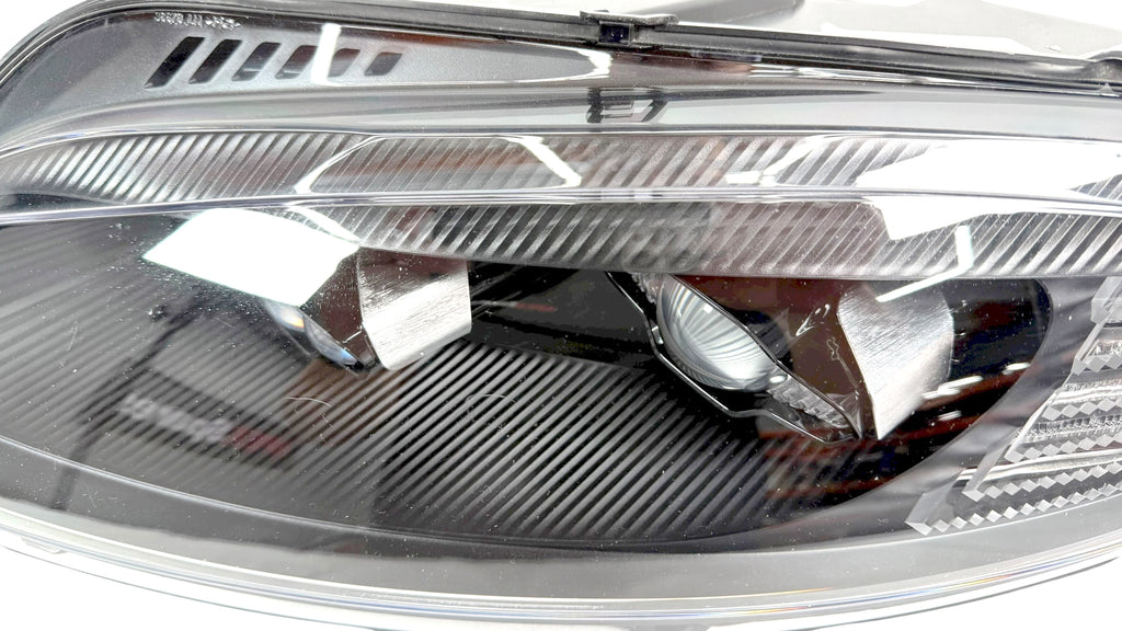 ASTON MARTIN VANTAGE 2018+ LEFT HEADLIGHT KY63-13W030-AD (UK)