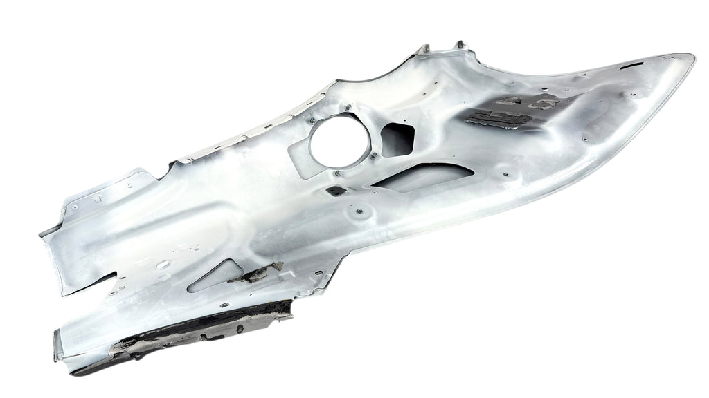 MCLAREN 570S/ 600LT SPIDER REAR LEFT QUARTER PANEL 13AB013CP (SILICA WHITE)