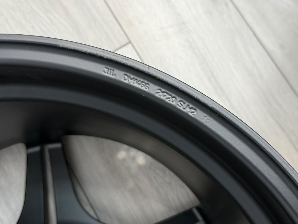 ASTON MARTIN SPEEDSTER 2022+ 21" WHEELS BLACK/ MACHINED MY6Y-1007