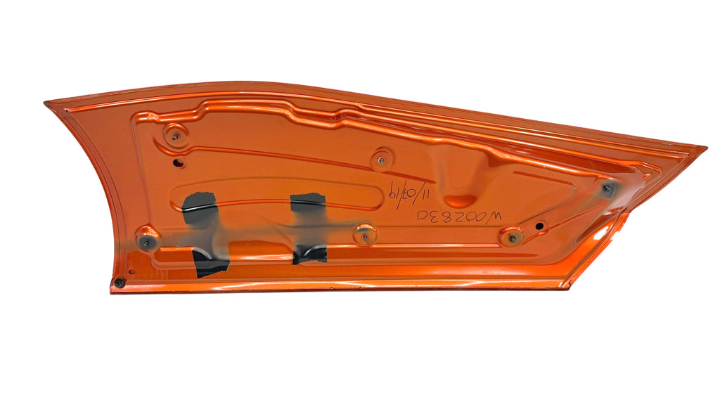 MCLAREN 570S DOOR OUTER OPPLIQUE - RH 13AB027CP (VOLCANO ORANGE)