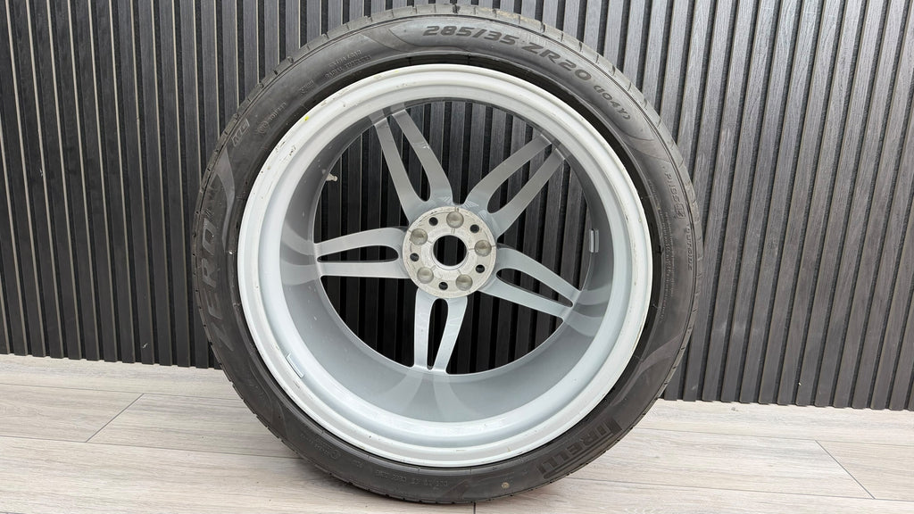 MCLAREN 570S SUPER LIGHT REAR WHEEL IN SILVER 13B0930CP *N1*