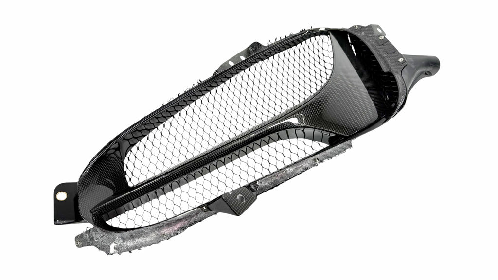 FERRARI SF90 RIGHT CARBON SIDE AIR INTAKE TRIM 871819