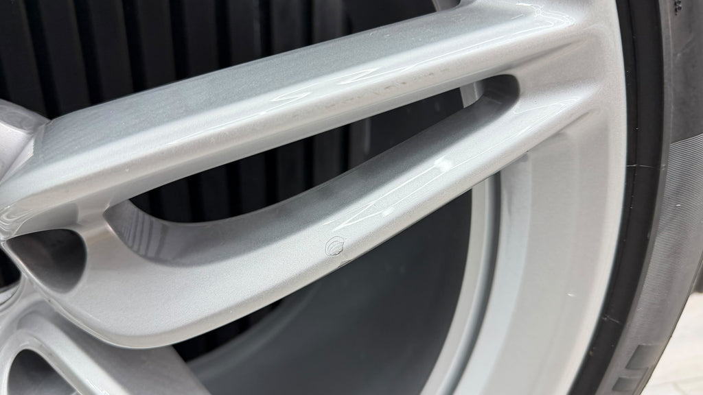 MCLAREN 570S SUPER LIGHT REAR WHEEL IN SILVER 13B0930CP *N1*