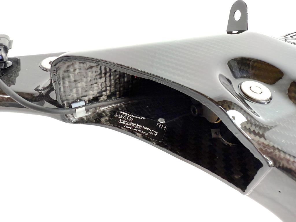 MCLAREN SENNA CARBON FIBRE AIRBRAKE MECH ARM 15AD294CP-CFG - RHS