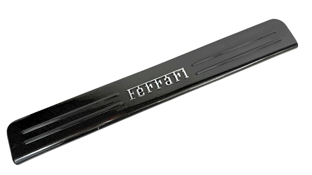 FERRARI CALIFORNIA CARBON RIGHT KICK PLATE 85956600