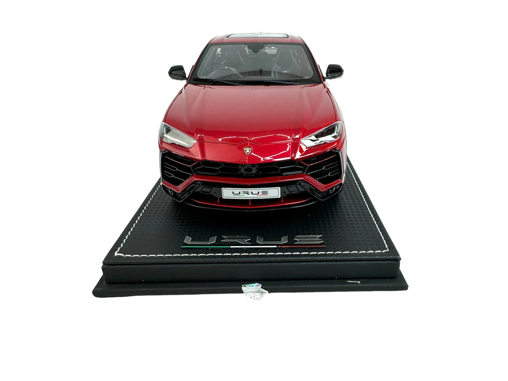 LAMBORGHINI URUS 1:18 MODEL CAR (ROSSO ANTEROS)
