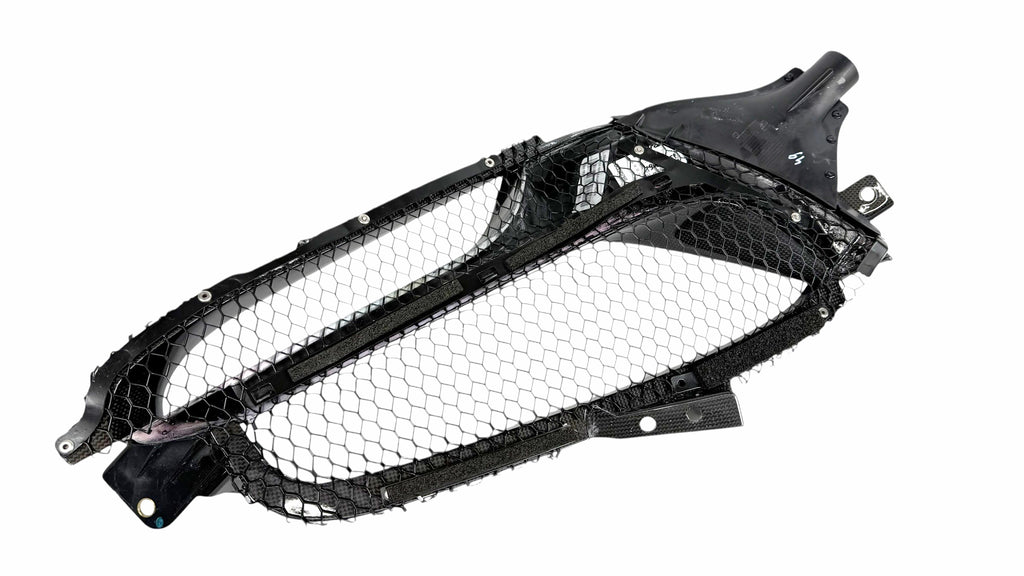 FERRARI SF90 RIGHT CARBON SIDE AIR INTAKE TRIM 871819