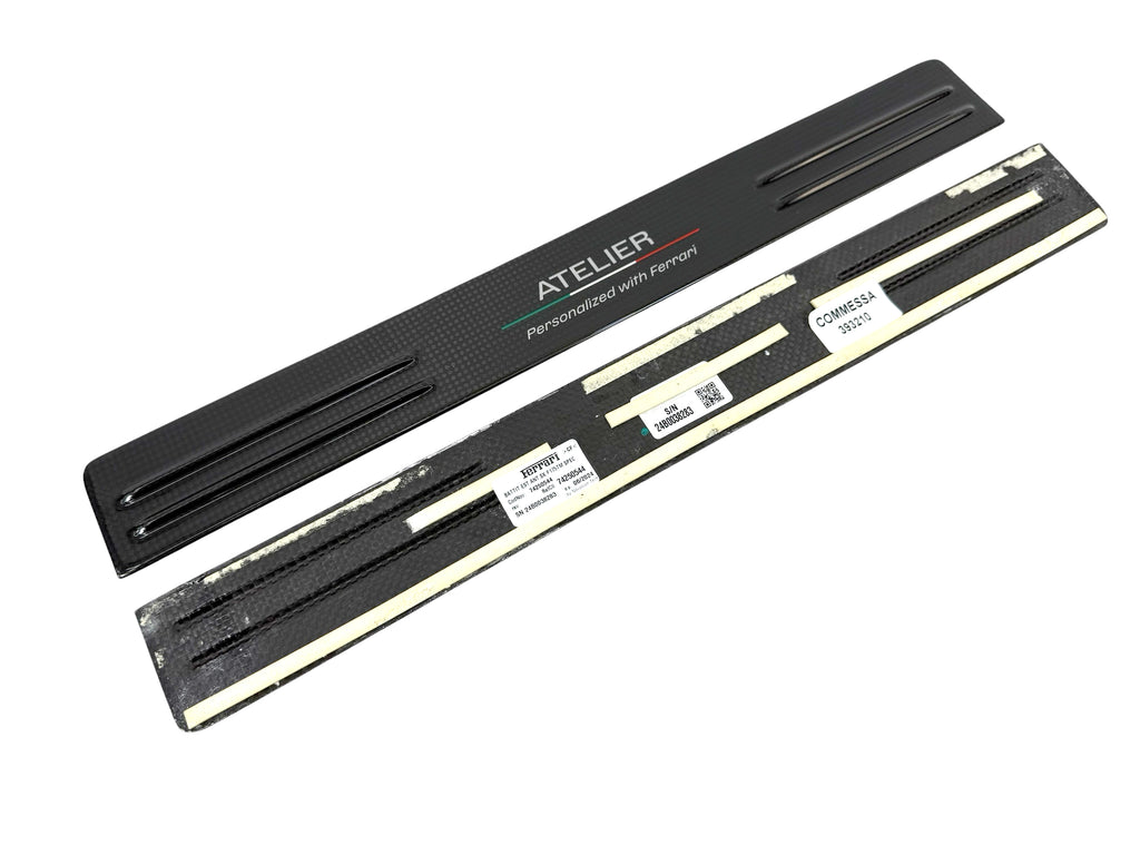FERRARI 488 PISTA "ATELLIER" CARBON KICK PLATE SET - 74250544