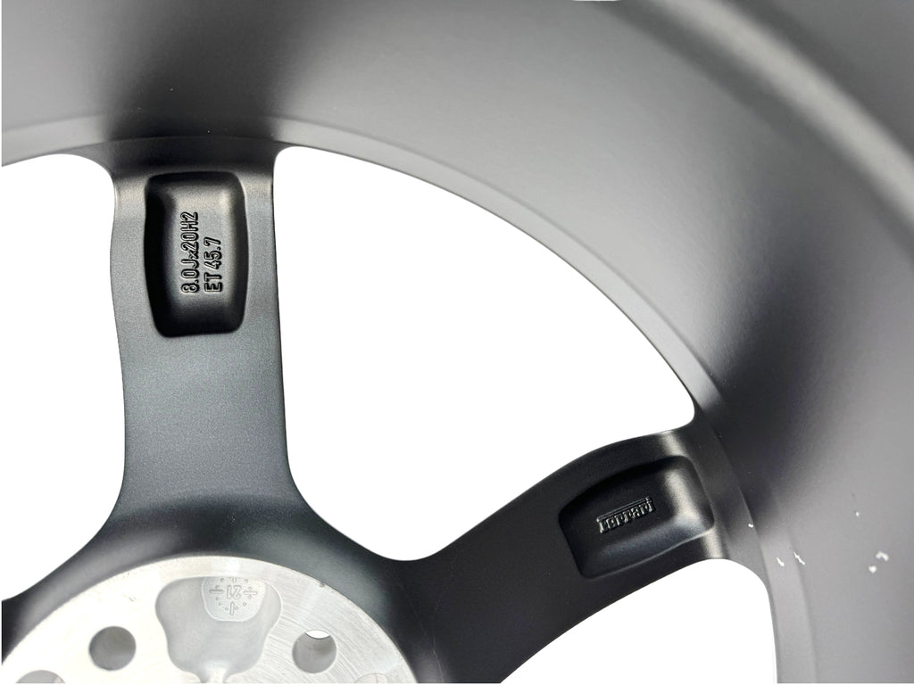 FERRARI PORTOFINO FRONT CAST WHEEL BLACK 8.5 X 20" 336562