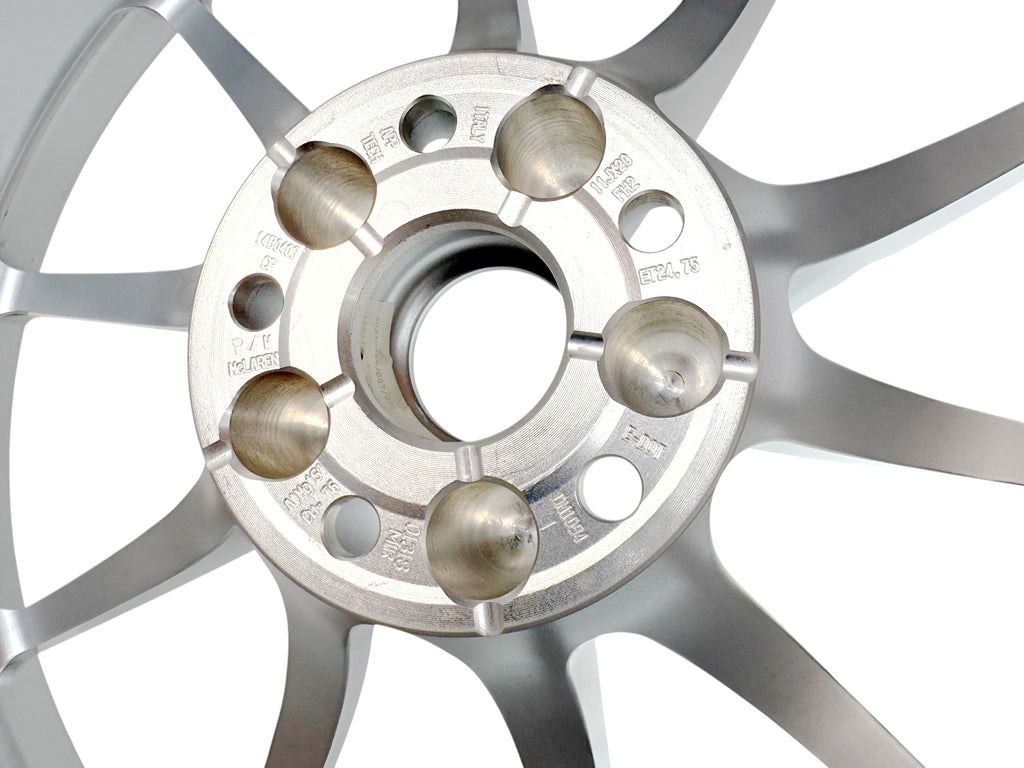 MCLAREN 720S ULTRA-LIGHTWEIGHT WHEEL - REAR LEFT 14B0406CP (SILVER)