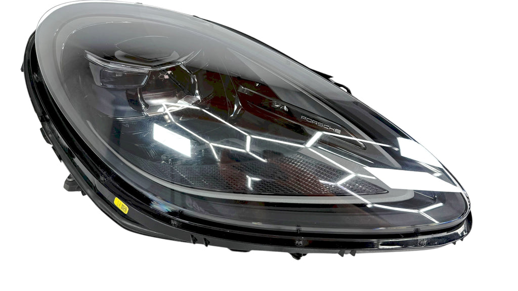 PORSCHE MACAN 2019-21  FRONT RIGHT LED HEADLIGHT 95B.941.016.K