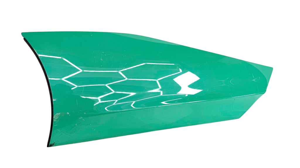 MCLAREN 570S DOOR OUTER OPPLIQUE - LH 13AB026CP (LUMINAIRE GREEN)