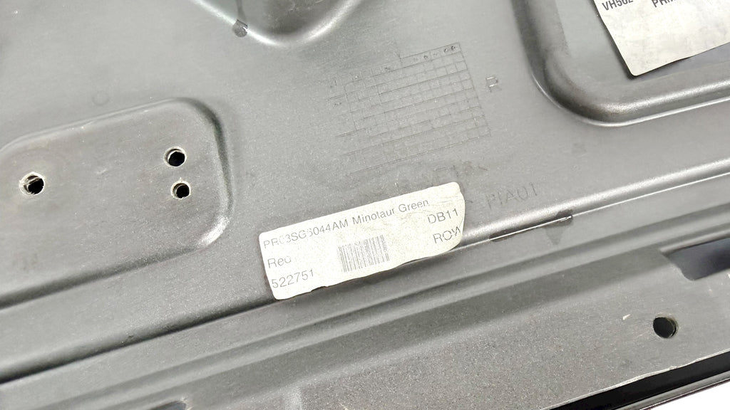 ASTON MARTIN DB12 REAR BUMPER END CAP - RIGHT JY63-15A281-AF