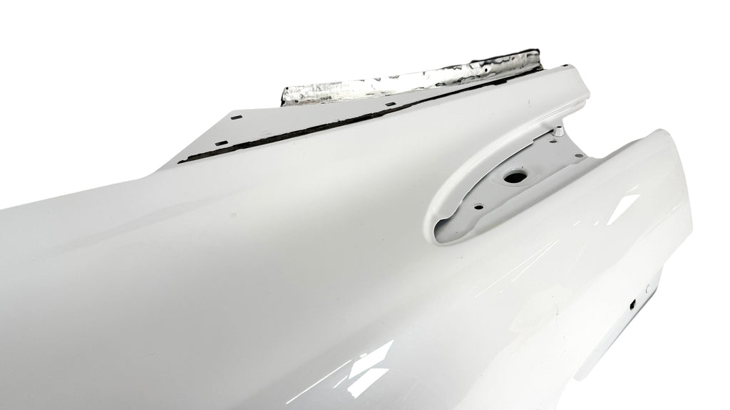 MCLAREN 570S/ 600LT SPIDER REAR RIGHT QUARTER PANEL 13AB014CP (SILICA WHITE)