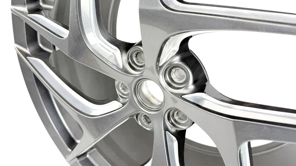 FERRARI 812 FORGED FRONT LEFT WHEEL GREY/ MACHINE 325270