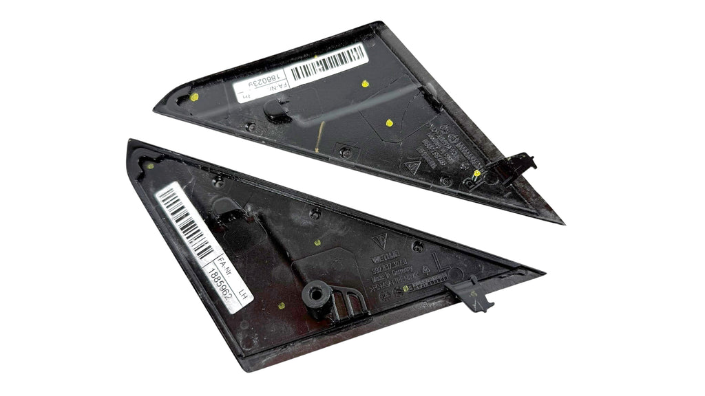 PORSCHE 992 GT3-RS WEISSACH CARBON DOOR CORNER COVER SET 992837307B