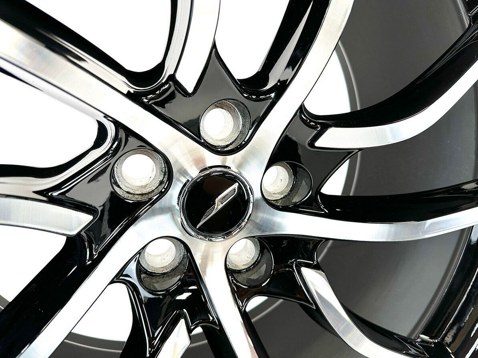 OVERFINCH 22″ LEGGERO FORGED ALLOY WHEELS WITH PIRELLI TYRES