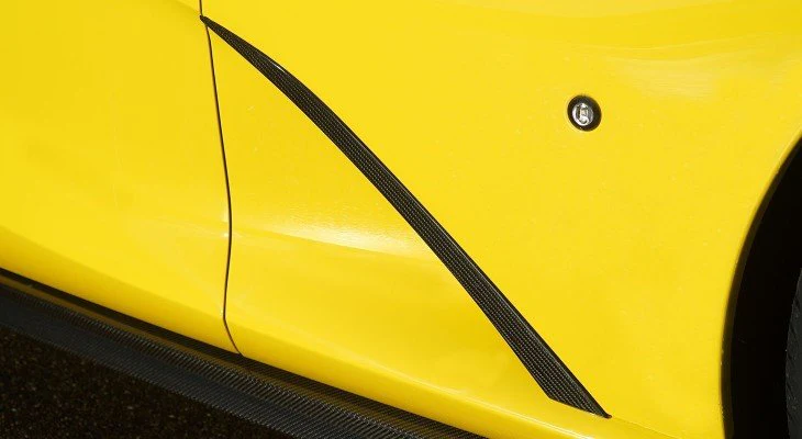 NOVITEC FERRARI 812 SUPERFAST / GTS CARBONCARBON FRONT FENDER AIR-OUTLET INSERTS