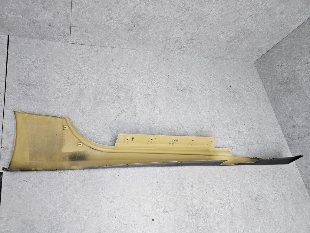 FERRARI FF SIDE SKIRT- WHITE LH 83315000