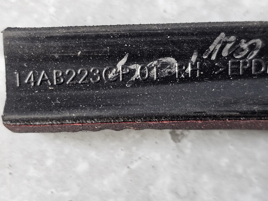 MCLAREN SEAL RH 14AB223CP