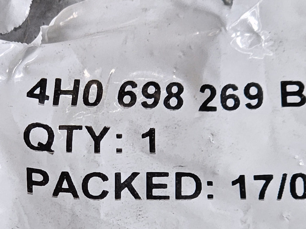 BENTLEY MULSANNE 2011+ SPRING CLIP 4H0698269B