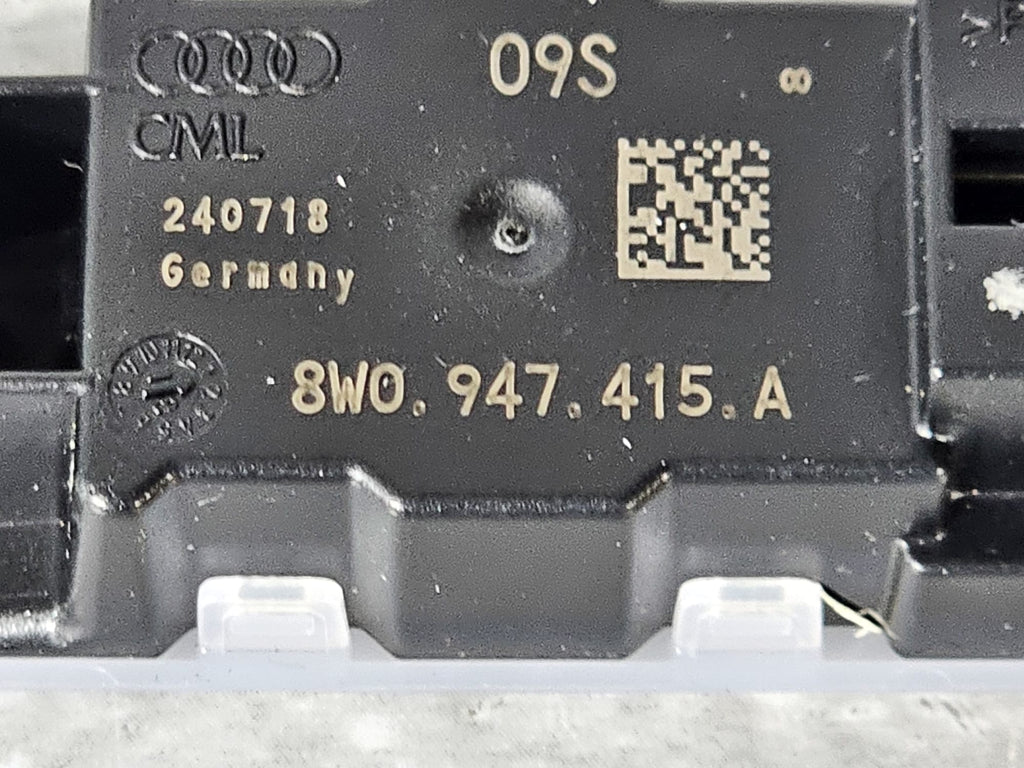 BENTLEY BENTAYGA LIGHT 8W08947415A