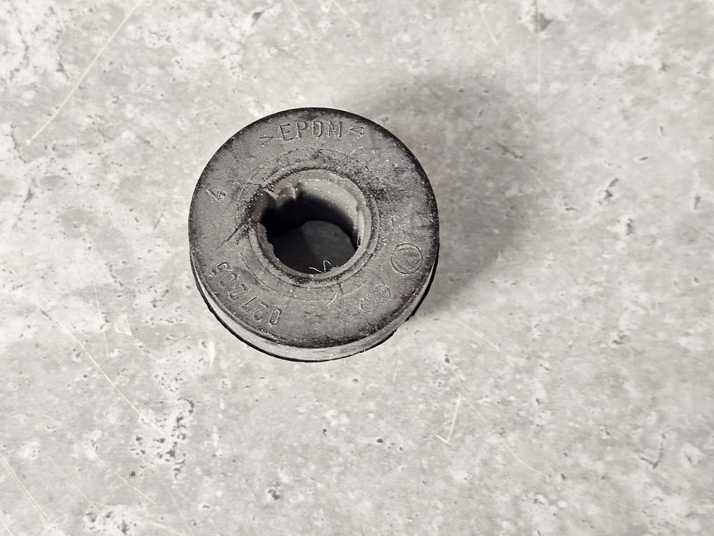 BENTLEY RUBBER BUSH 3W0121276