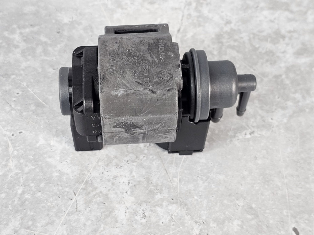 LAMBORGHINI PRESSURE CONVERTER 06M906609A