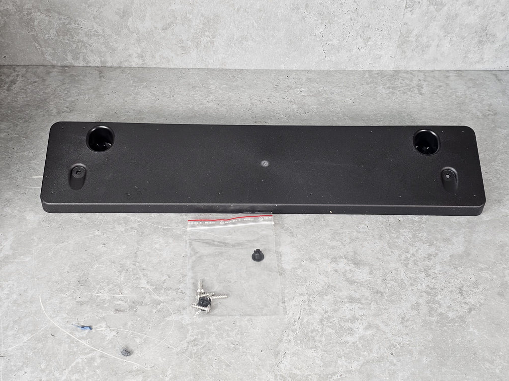 MERCEDES BENZ LICENSE PLATE HOLDER A4638807800