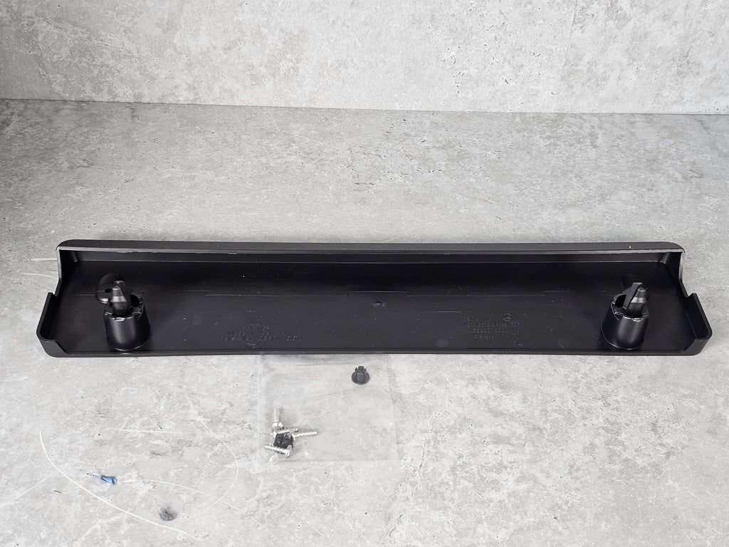 MERCEDES BENZ LICENSE PLATE HOLDER A4638807800