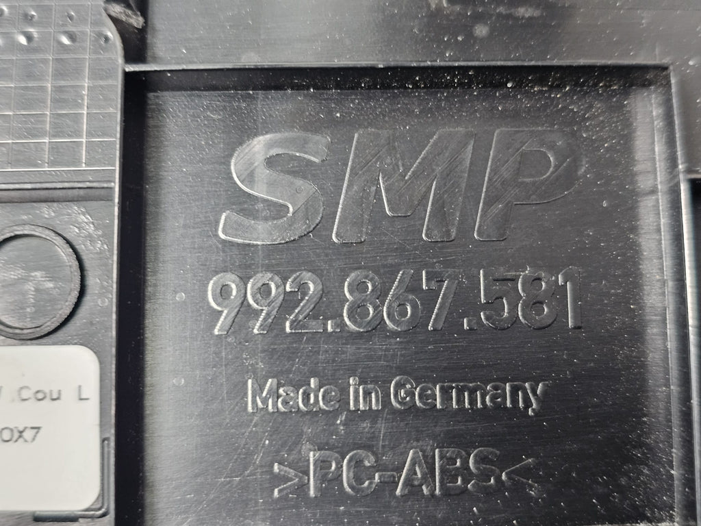 PORSCHE 911 TURBO S 992 REAR QUARTER SIDE TRIM PANELBLACK 992867581