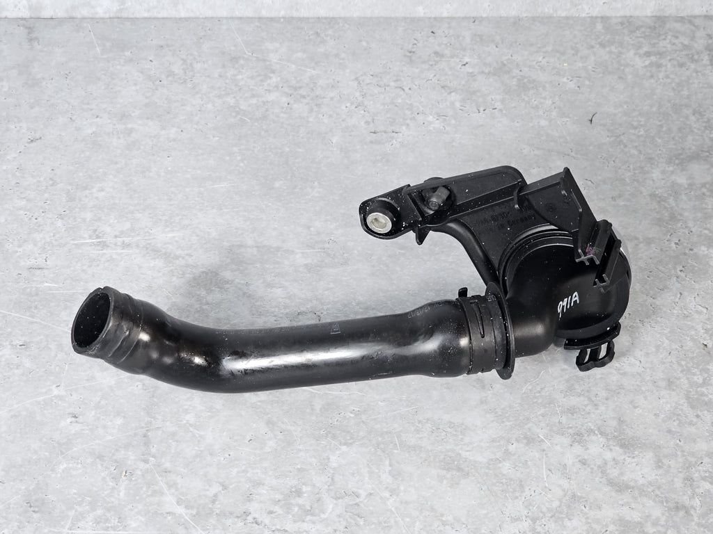 PORSCHE 911 991 (2011-2021) OIL FILLER PIPE WITH OIL FILLER SUPPORT 9P1115310 / 9P1115653