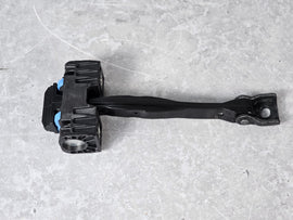 VOLKSWAGEN / SEAT DOOR CATCH 5NA839249A