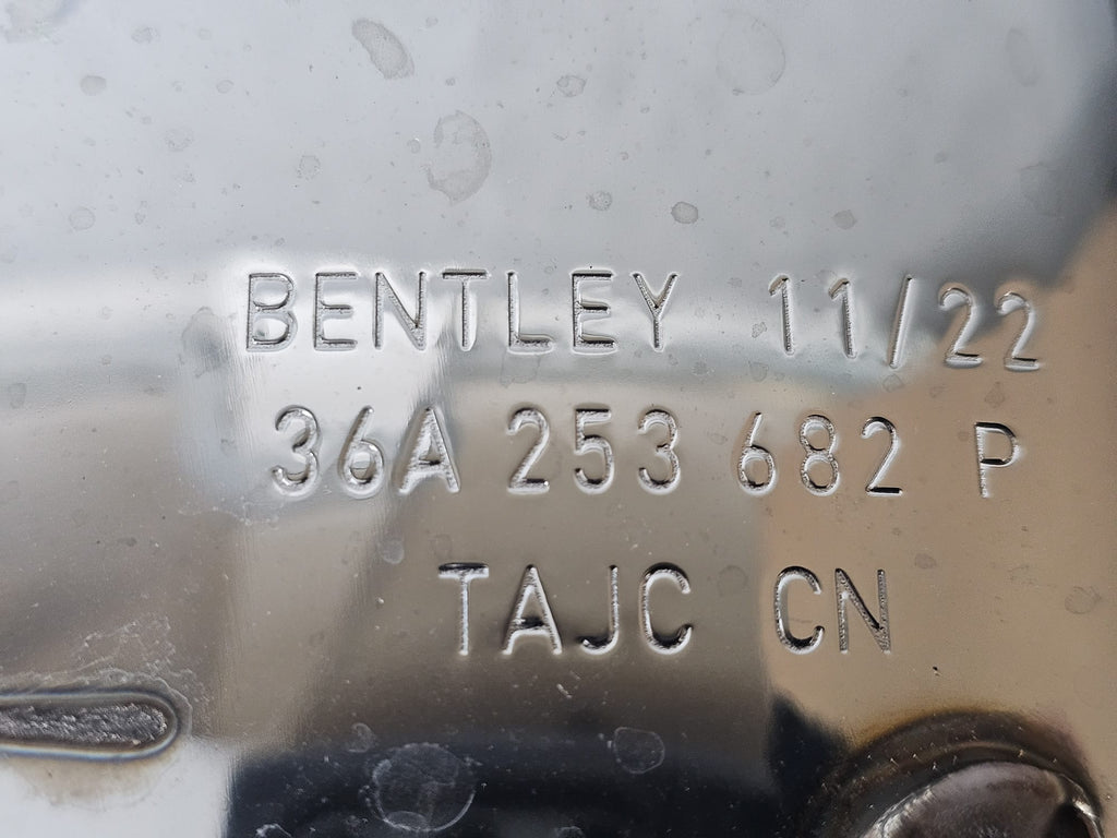 BENTLEY BENTAYGA TRIM FOR EXHAUST TAIL PIPE RH 36A253682P