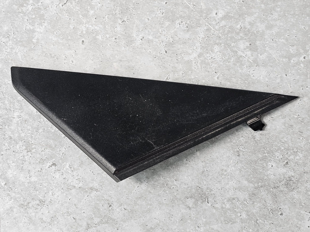 PORSCHE 992 COVER RIGHT GLASS CHANNEL MATT BLACK 992837308A