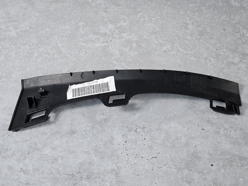 PORSCHE 992  A-PILLAR TRIM COVER FRONT RIGHT DRIVER SIDE 992867442