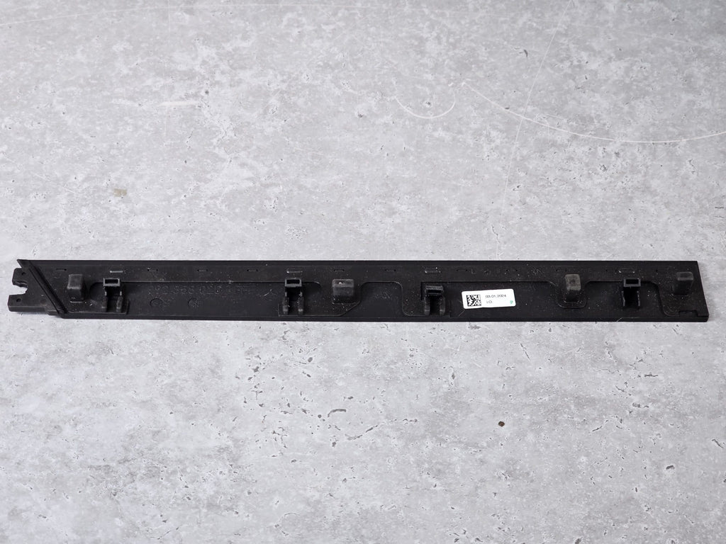 PORSCHE 992 TRIM PASSENGER SIDE (PR- LOL) 992858020B