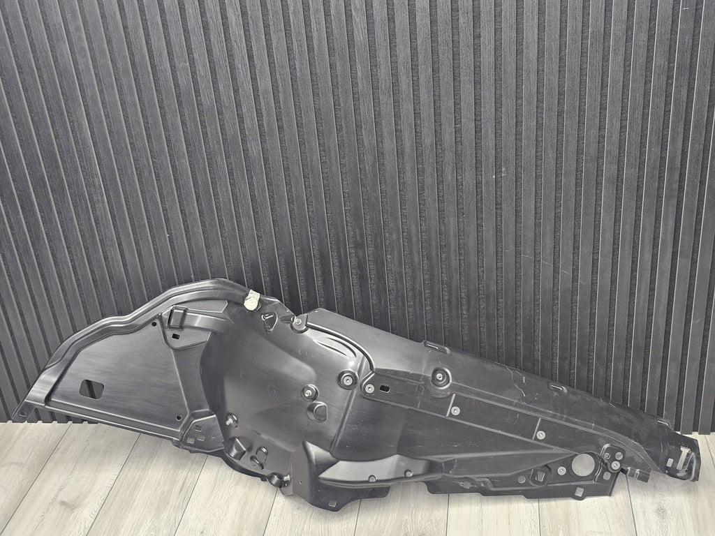 ASTON MARTIN DB12 CARRIER RH RY53-13068-CE