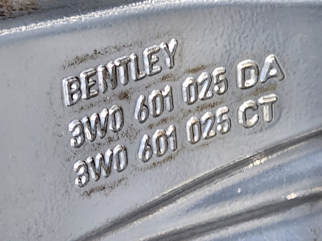 BENTLEY CONTINENTAL GT&GTC 2011-18  ALUMINIUM RIM 3W0601025CT (REF1)