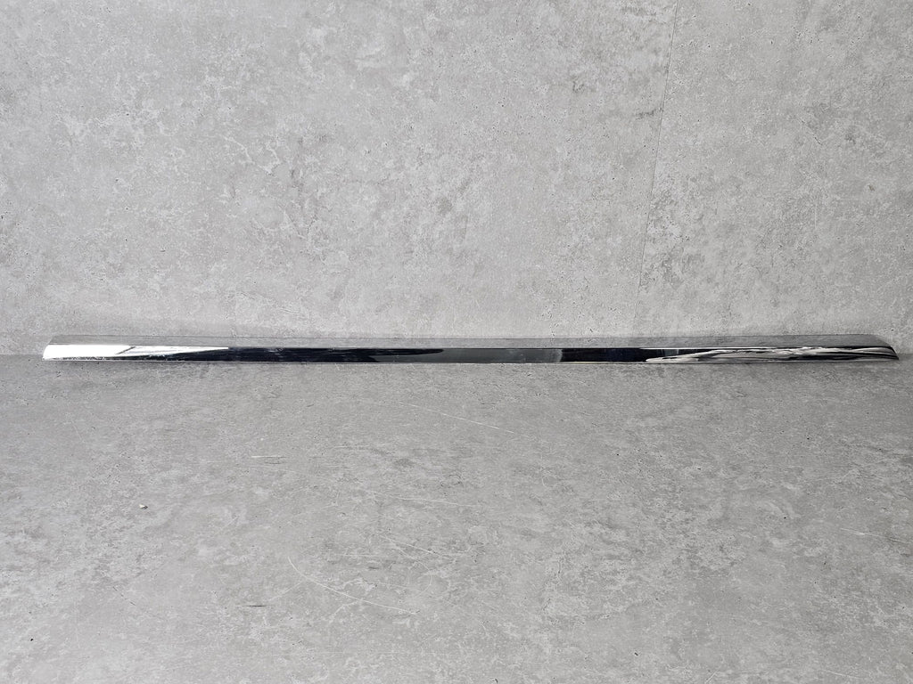 BENTLEY CONTINENTAL TRIM STRIP FOR DOOR RH 3SD853516H
