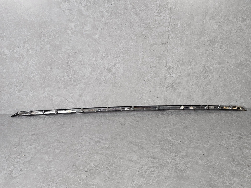 BENTLEY CONTINENTAL TRIM STRIP FOR DOOR RH 3SD853516H