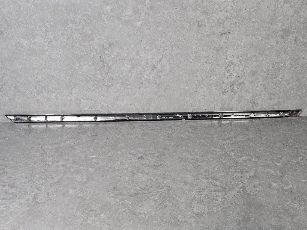 BENTLEY CONTINENTAL TRIM STRIP FOR DOOR LH 3SD853515H
