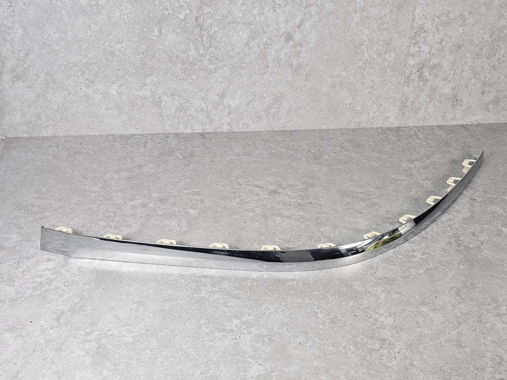 BENTLEY CONTINENTAL TRIM STRIP FOR BUMPER 3SD807050C