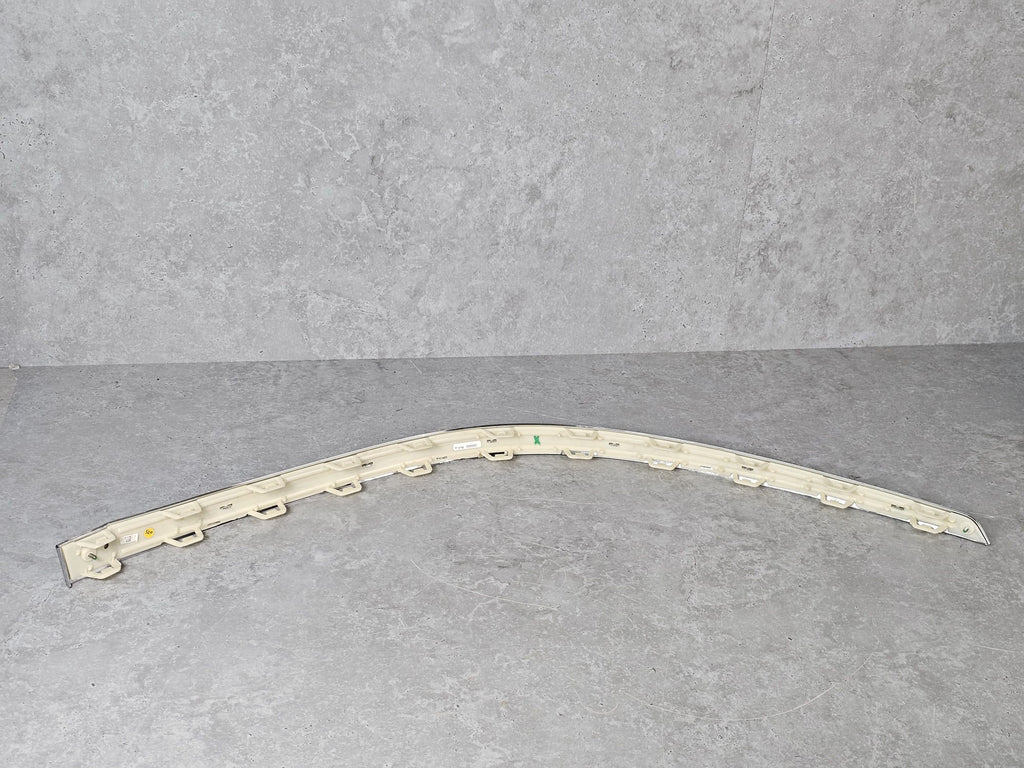 BENTLEY CONTINENTAL TRIM STRIP FOR BUMPER 3SD807050C